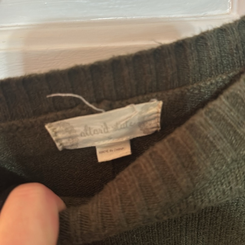 Altar’d state sweater - Picture 2 of 3
